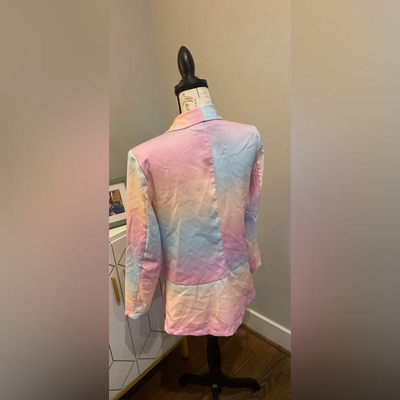 Women’s Color Block Gradient Pastel Blazer size L from Chic Me. - Picture 5 of 9